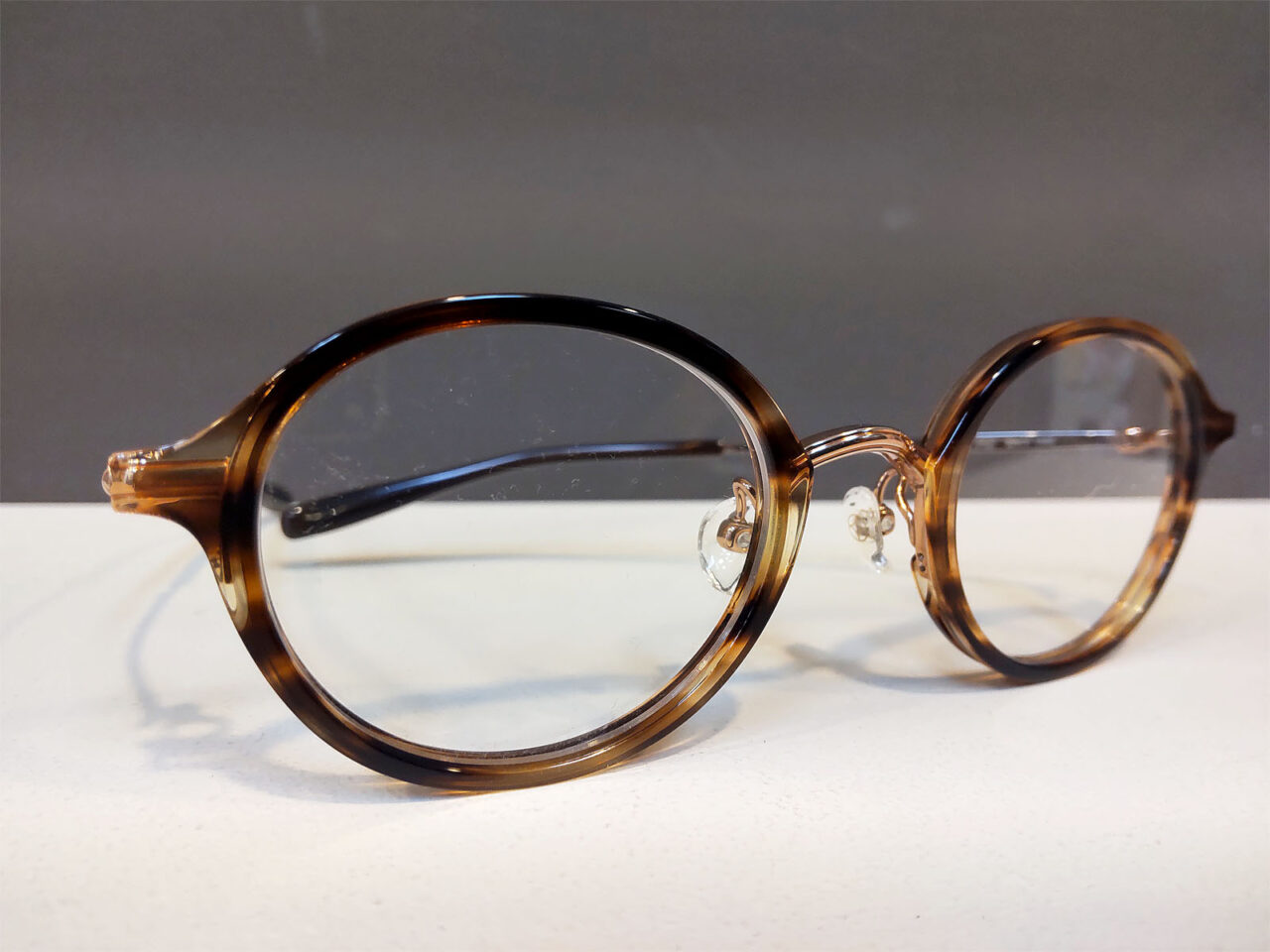 フォーナインズ　M-145（8161: アンバーササｘローズゴールド）