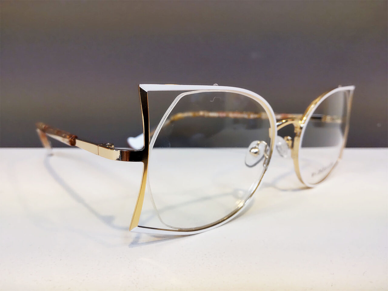 V.DESIGN 6148(Coline) カラー：BLA